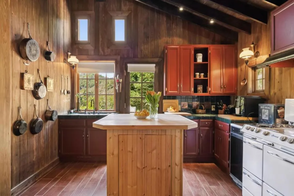 10026 Sycamore Canyon Road Big Sur, CA 93920