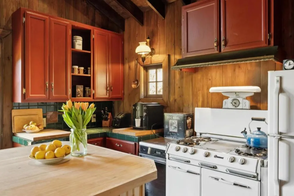 10026 Sycamore Canyon Road Big Sur, CA 93920