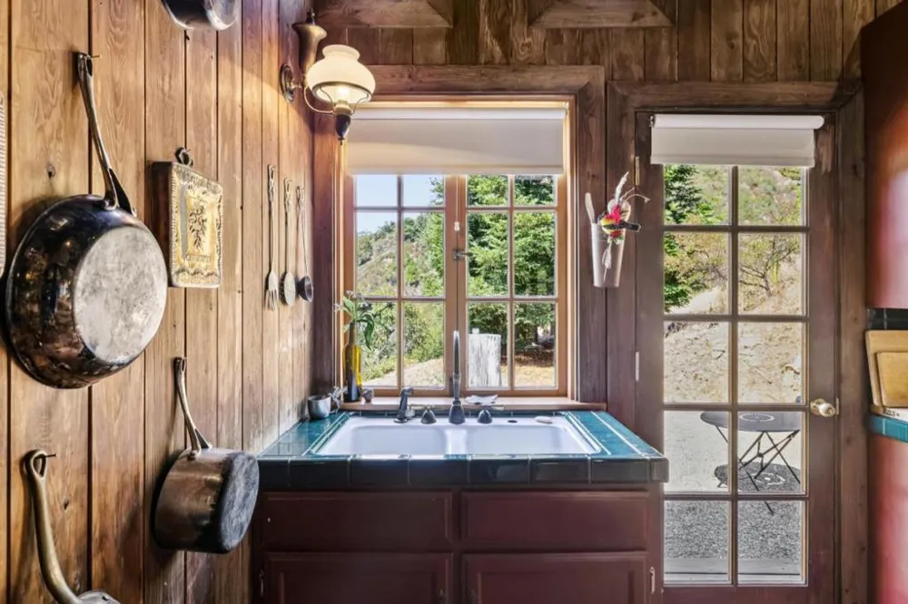 10026 Sycamore Canyon Road Big Sur, CA 93920