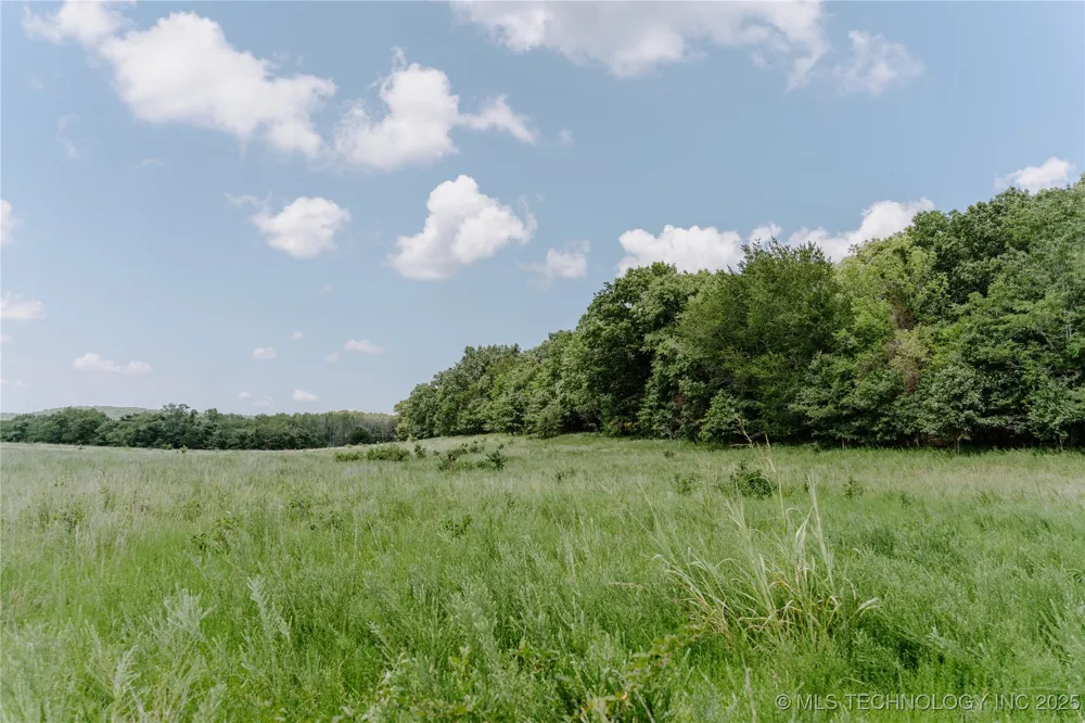 4100 430 ROAD Locust Grove, OK 74352