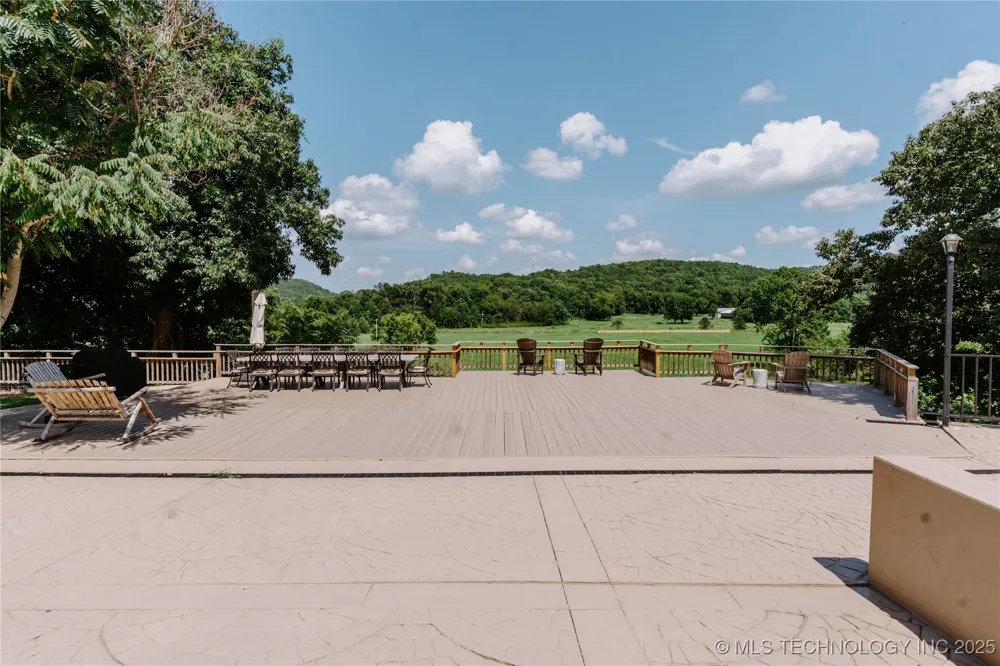 4100 430 ROAD Locust Grove, OK 74352