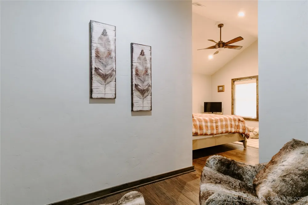 4100 430 ROAD Locust Grove, OK 74352