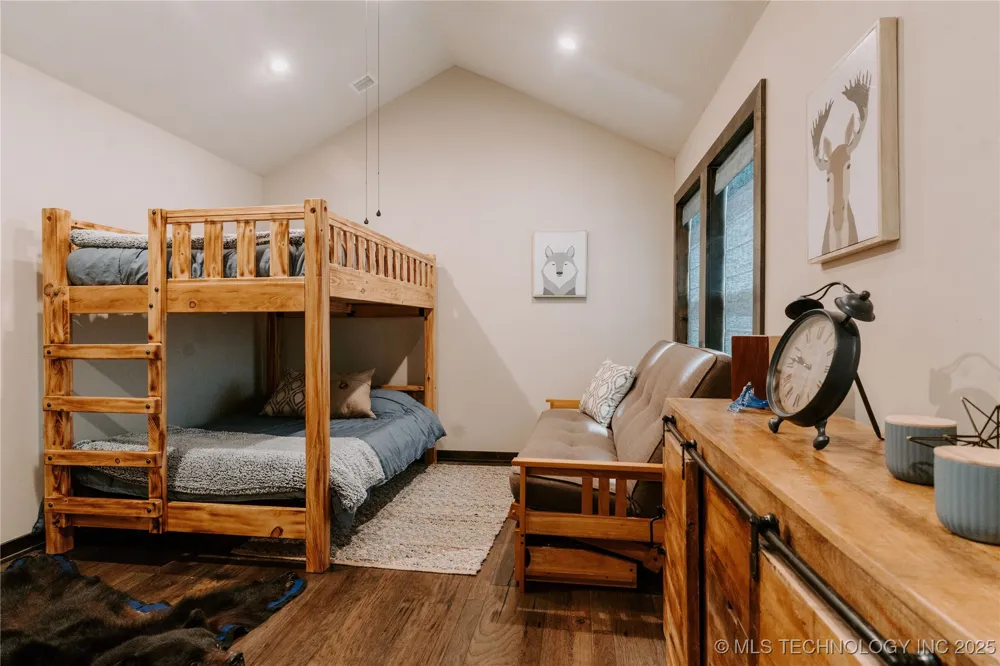 4100 430 ROAD Locust Grove, OK 74352