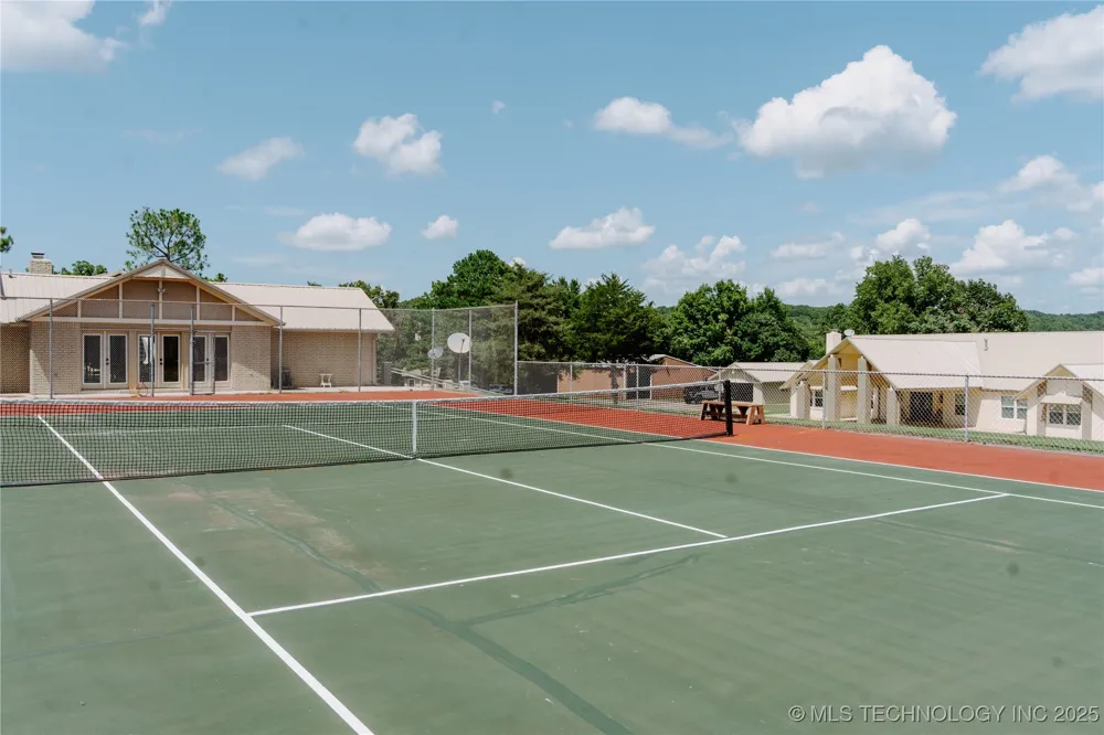 4100 430 ROAD Locust Grove, OK 74352