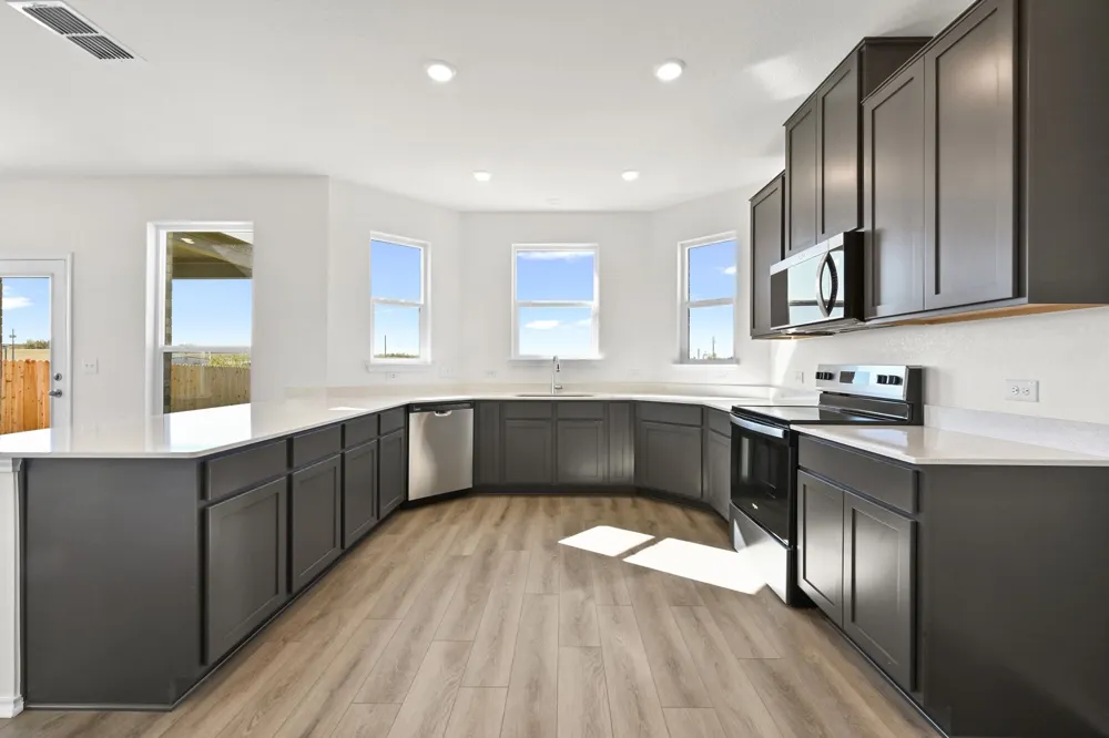 13233 Kincane Drive Del Valle, TX 78617