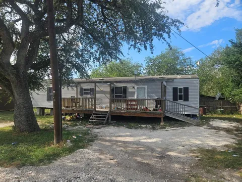 421 Walton