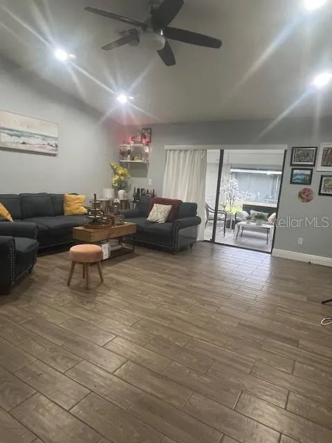 4016 LAKE BOULEVARD Clearwater, FL 33762