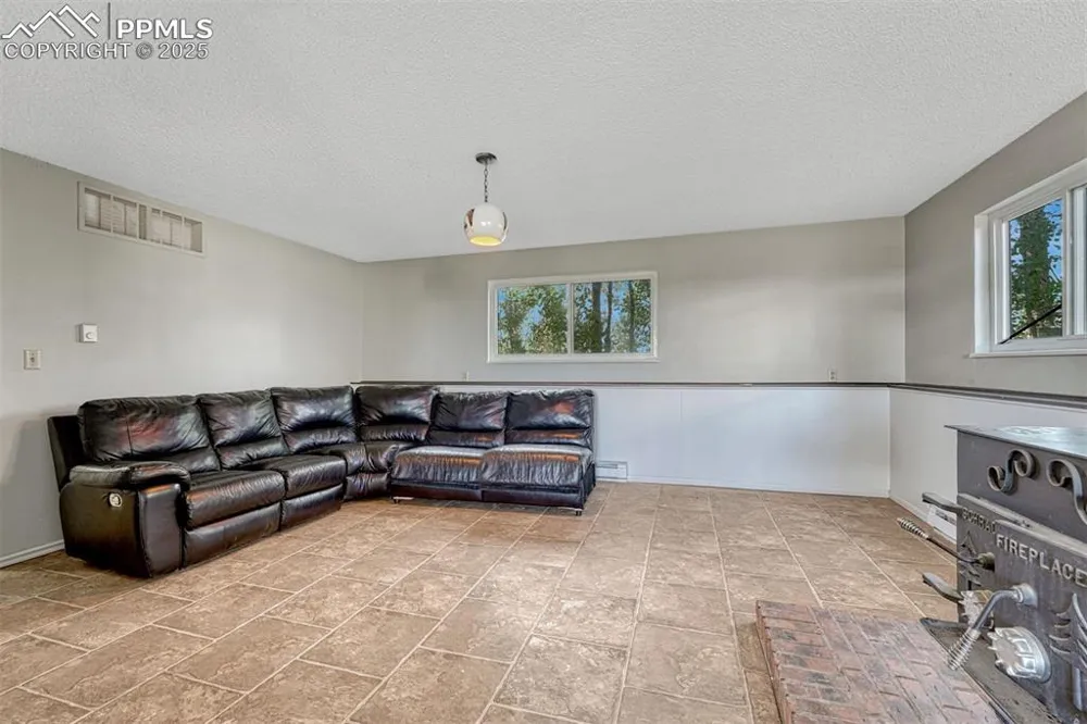 12895 Green Meadow Drive Elbert, CO 80106