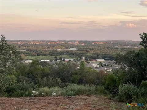 13 Trail View