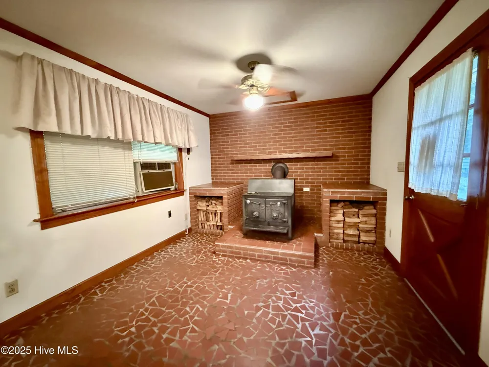 102 Long Ridge Road Plymouth, NC 27962