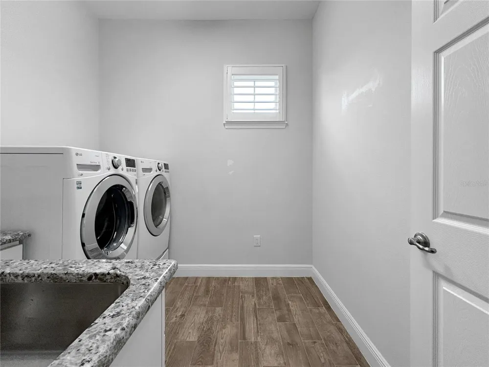 510 DOUGLAS PLACE Dunedin, FL 34698
