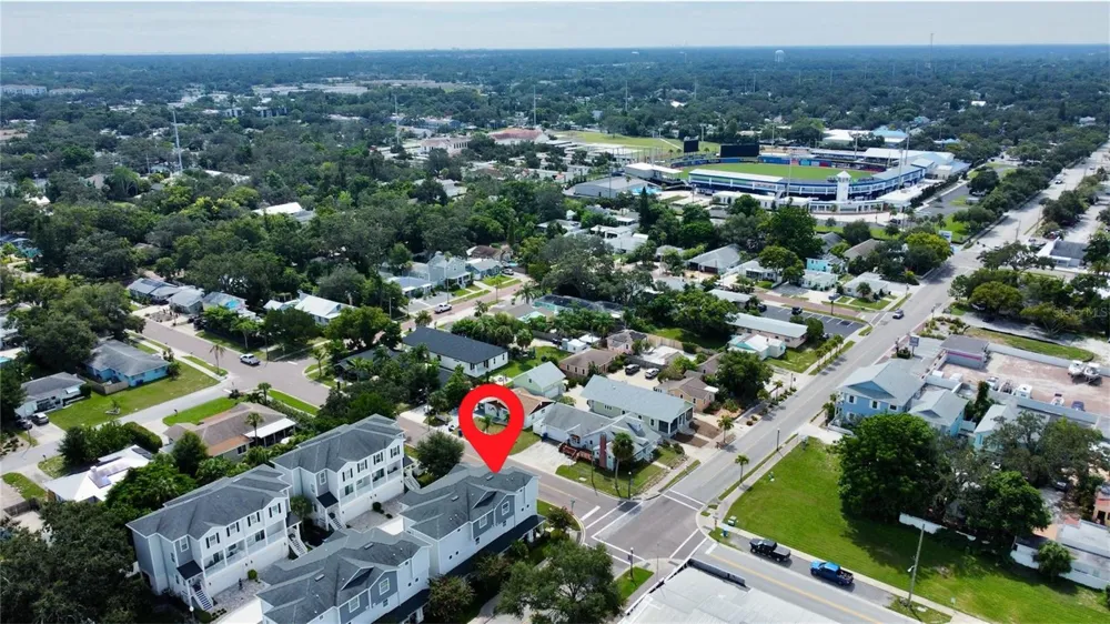 510 DOUGLAS PLACE Dunedin, FL 34698
