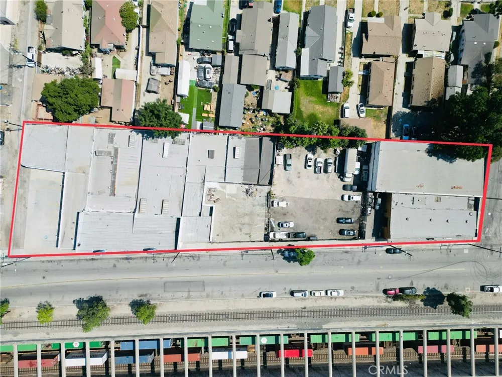 142 S Alameda Compton, CA 90021