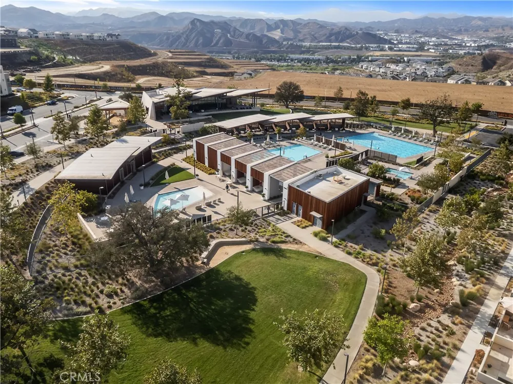 27579 Sanctuary Ct. Valencia, CA 91381