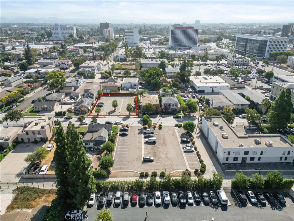 835 Patron Street Santa Ana, CA 92701