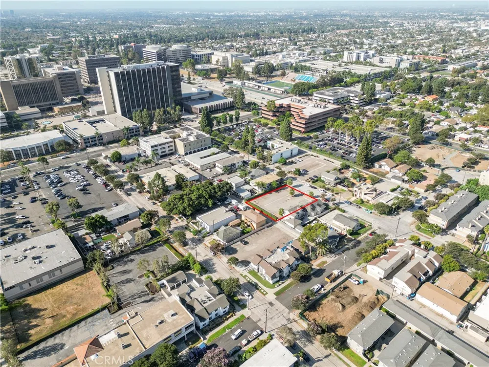 835 Patron Street Santa Ana, CA 92701