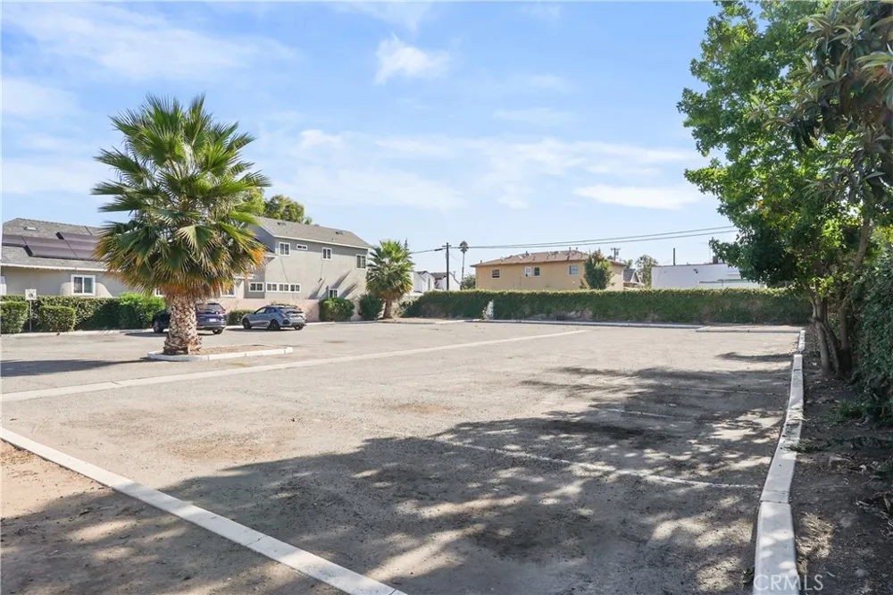 835 Patron Street Santa Ana, CA 92701