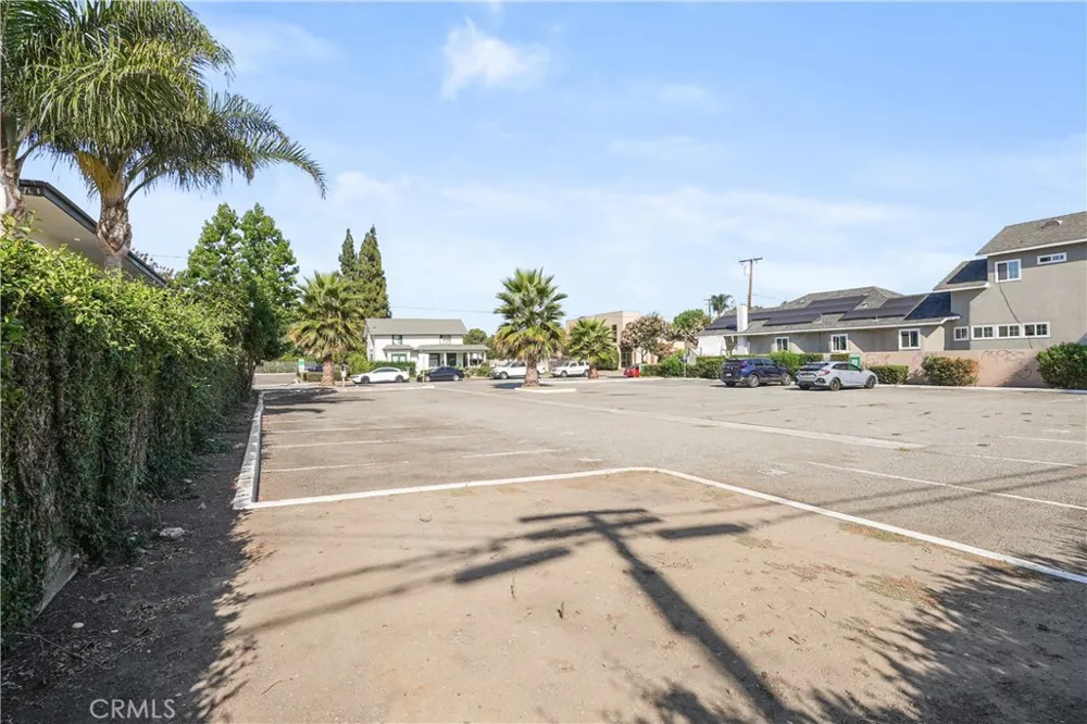 835 Patron Street Santa Ana, CA 92701