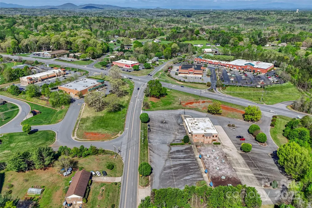 1100 Zion Church Road Hickory, NC 28602