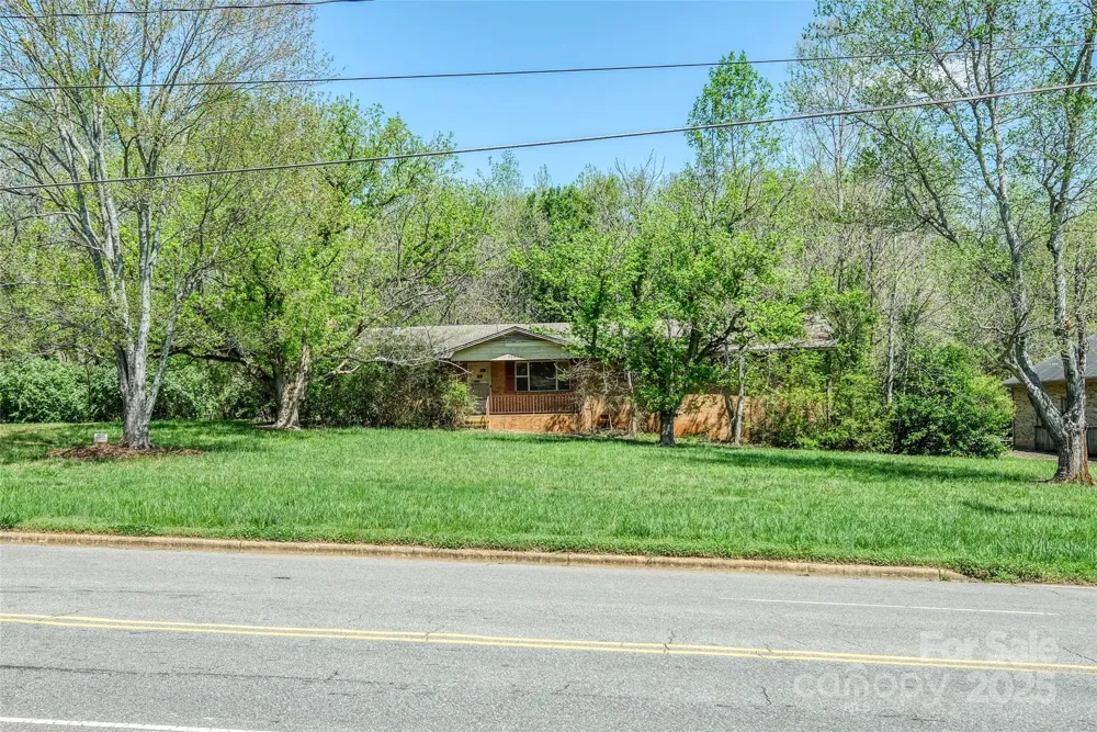 1100 Zion Church Road Hickory, NC 28602