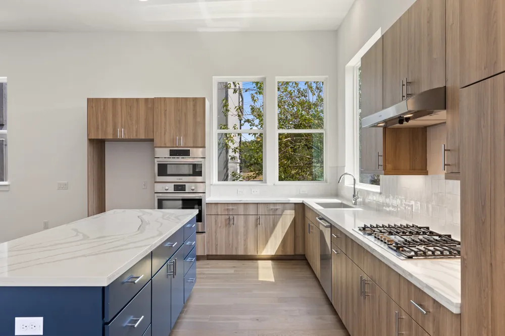 7321 Annette Cove Austin, TX 78724