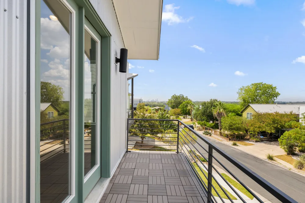 7321 Annette Cove Austin, TX 78724