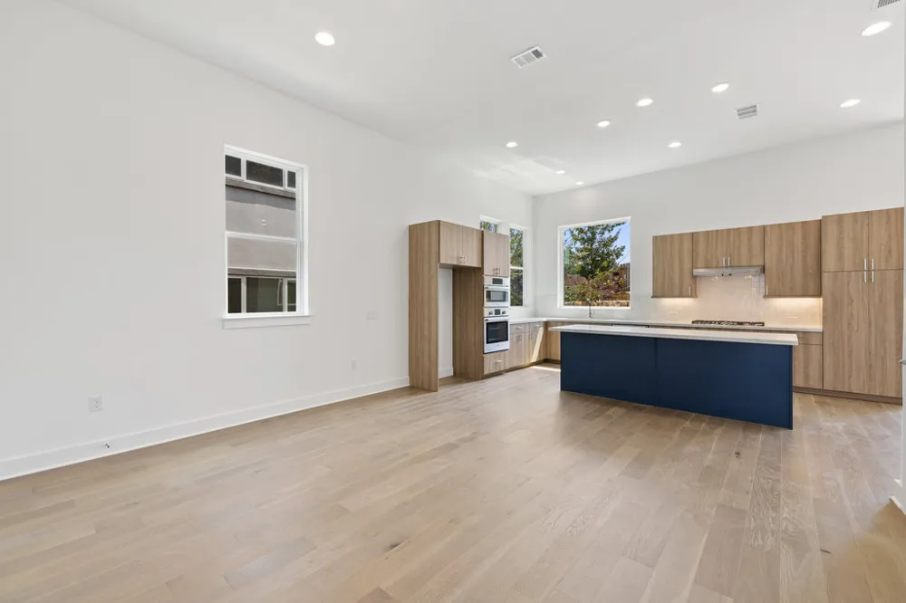 7321 Annette Cove Austin, TX 78724