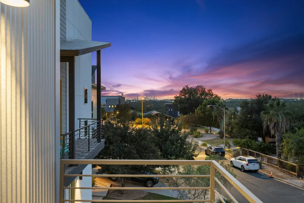 7321 Annette Cove Austin, TX 78724