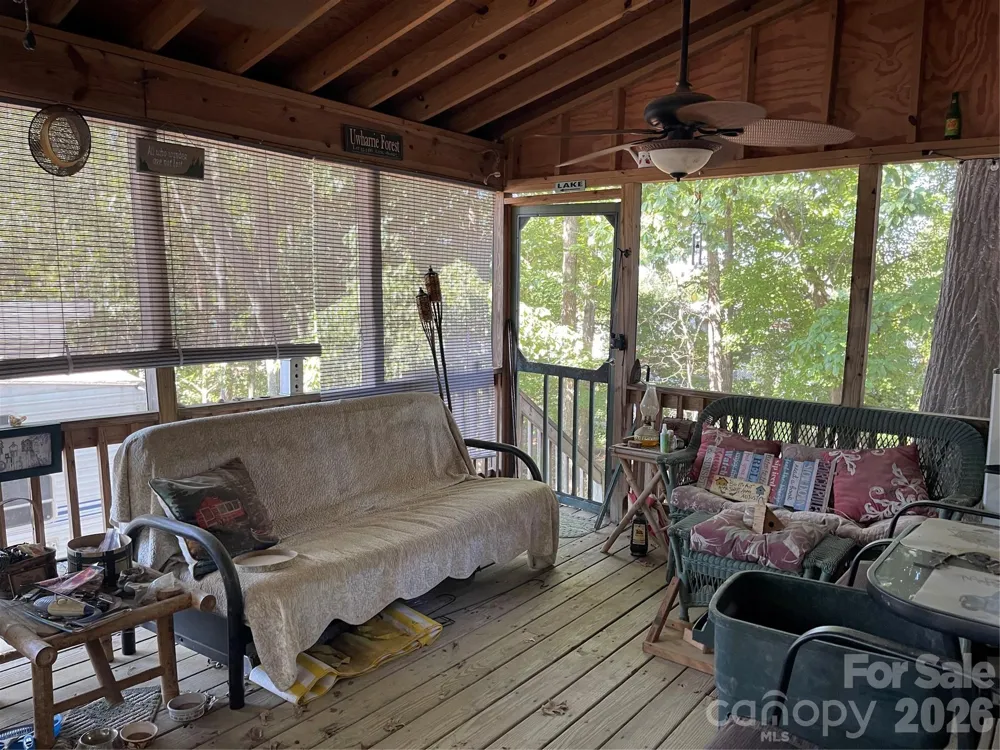 112 Deerfield Drive #185B New London, NC 28127