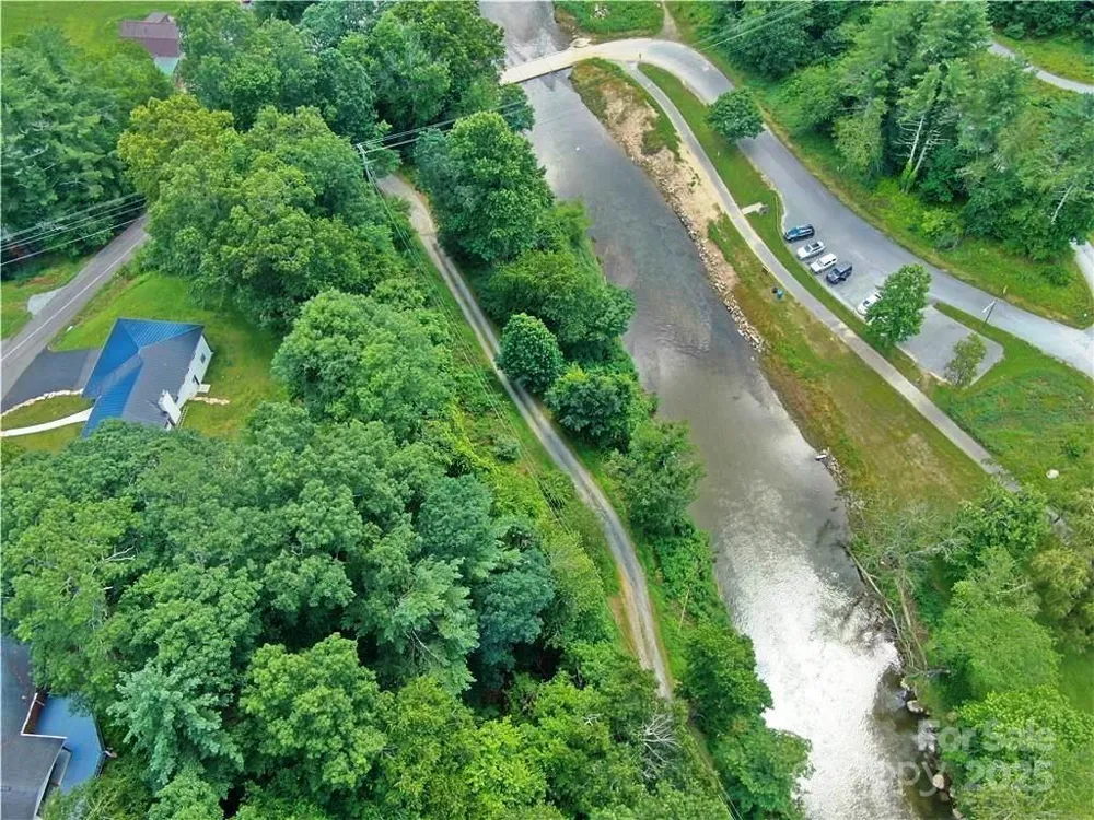 384 New River Heights #12 Boone, NC 28607