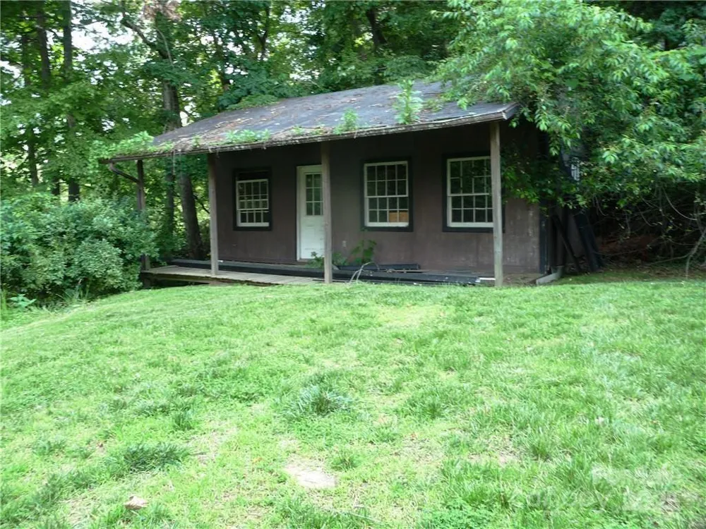 384 New River Heights #12 Boone, NC 28607