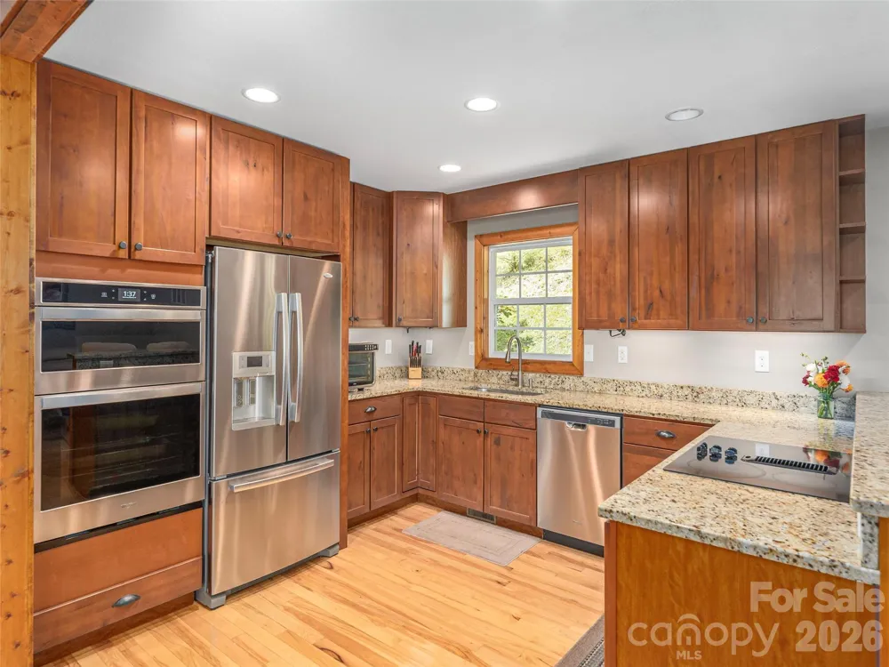 27 Little Roundtop Road Clyde, NC 28721