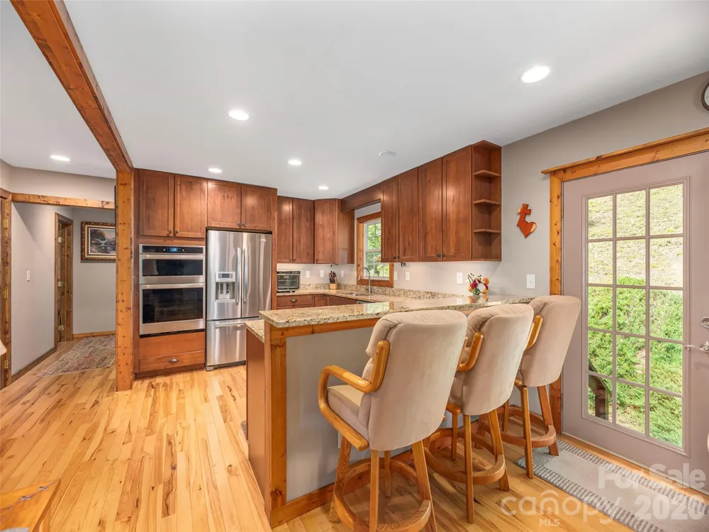 27 Little Roundtop Road Clyde, NC 28721