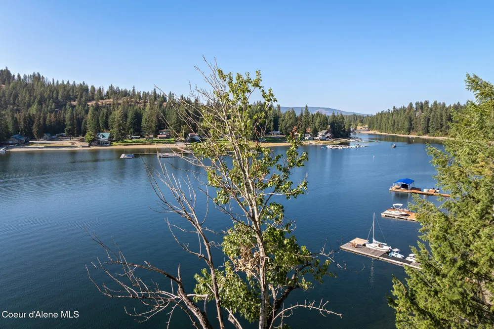 Osprey Road Spirit Lake, ID 83869