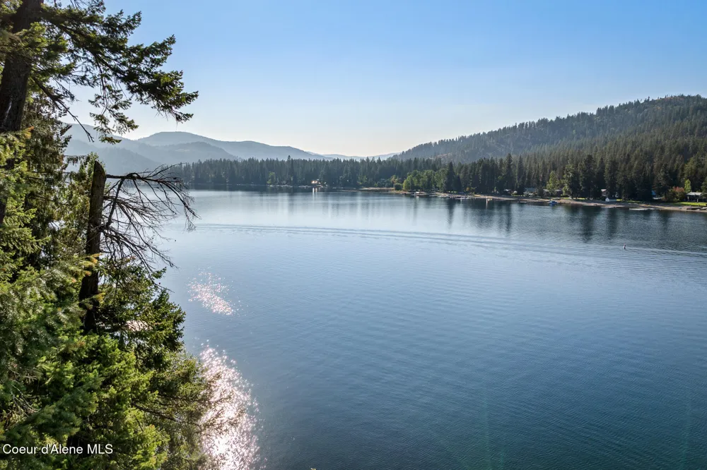 Osprey Road Spirit Lake, ID 83869