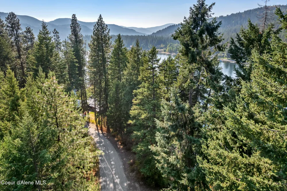 Osprey Road Spirit Lake, ID 83869