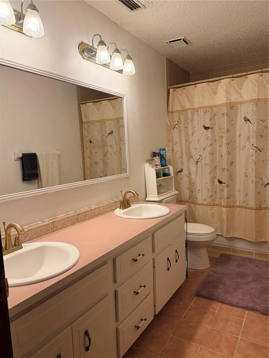 2615 WILLOW OAK DRIVE Edgewater, FL 32141