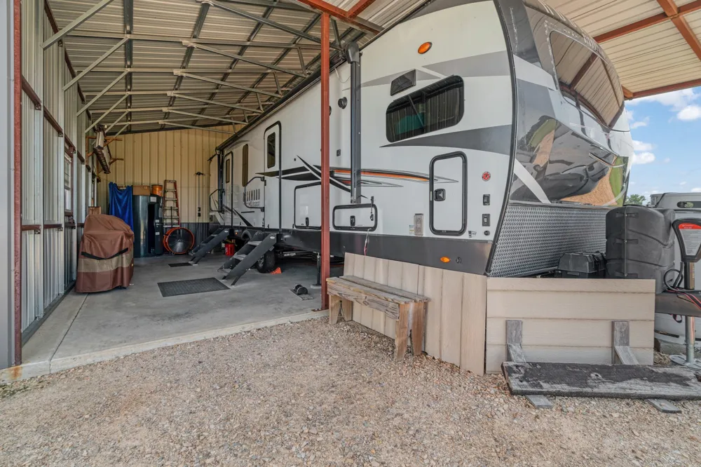 1750 County Road 34430 Sumner, TX 75486