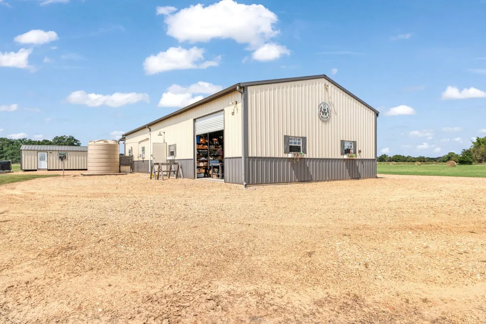 1750 County Road 34430 Sumner, TX 75486