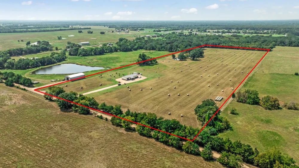 1750 County Road 34430 Sumner, TX 75486