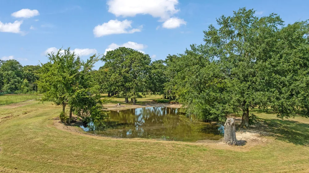 1750 County Road 34430 Sumner, TX 75486
