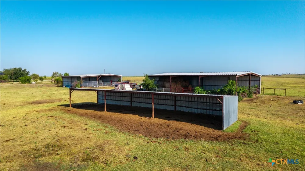 2525 Fm-2623 Seguin, TX 78155