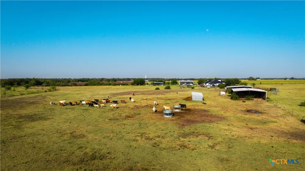 2525 Fm-2623 Seguin, TX 78155