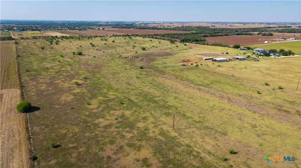 2525 Fm-2623 Seguin, TX 78155