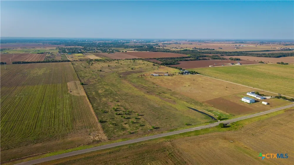 2525 Fm-2623 Seguin, TX 78155