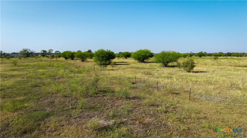2525 Fm-2623 Seguin, TX 78155