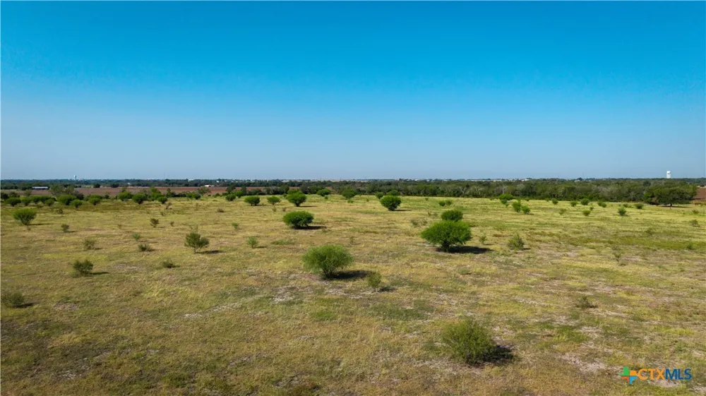 2525 Fm-2623 Seguin, TX 78155