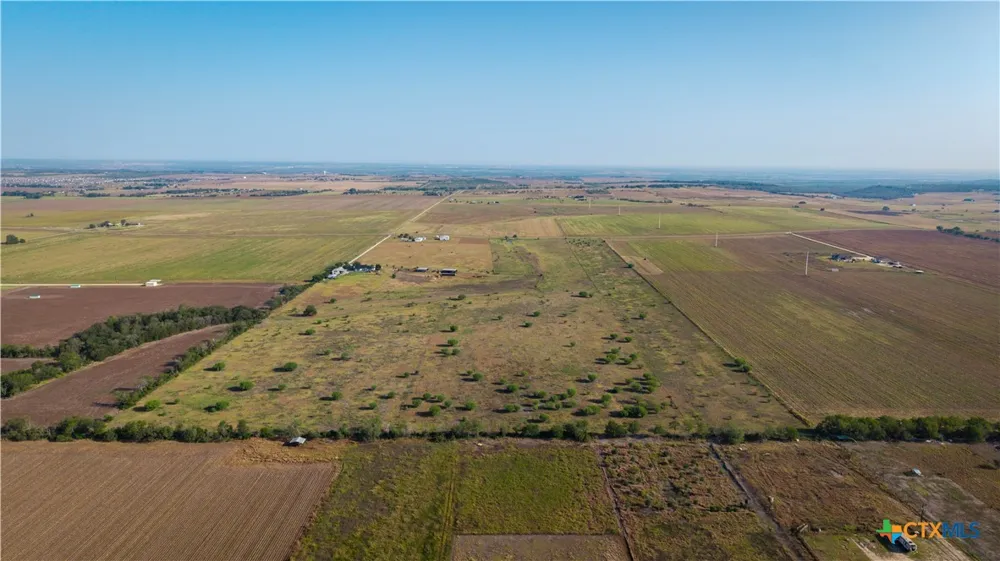 2525 Fm-2623 Seguin, TX 78155