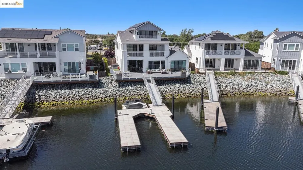 3143 Delta Coves Dr Bethel Island, CA 94511