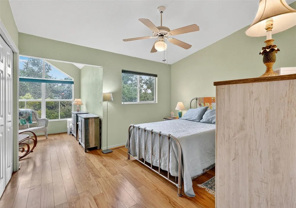 14879 SEMINOLE TRAIL Seminole, FL 33776
